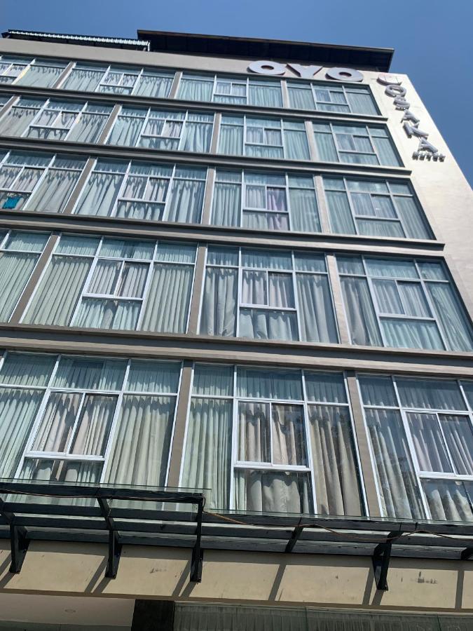 Oyo 676奥萨卡酒店 Batam 外观 照片