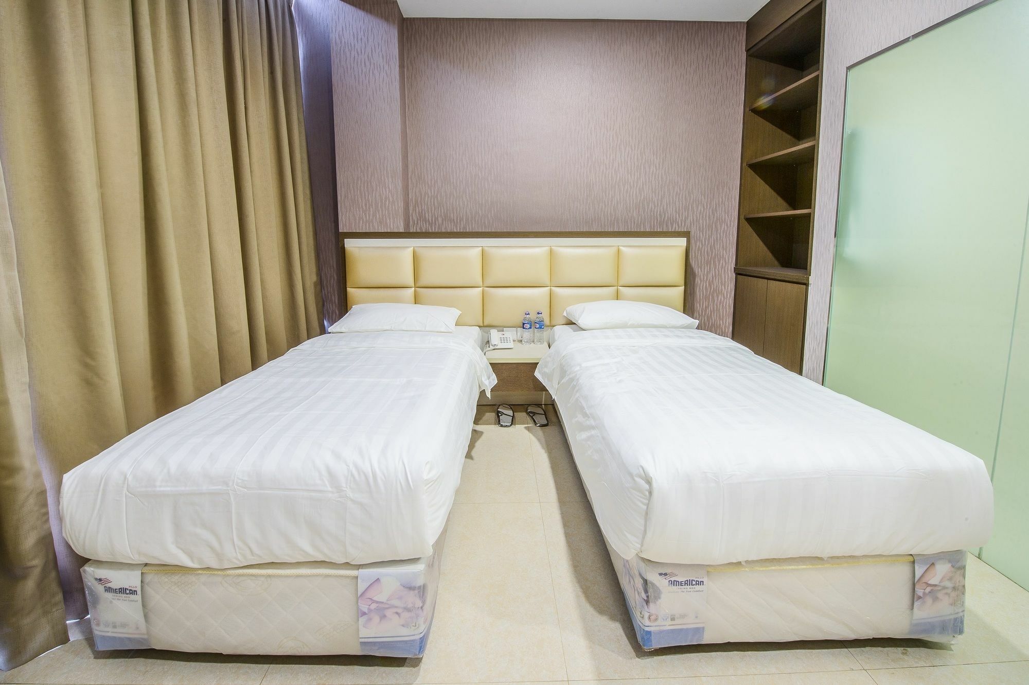 Oyo 676奥萨卡酒店 Batam 外观 照片
